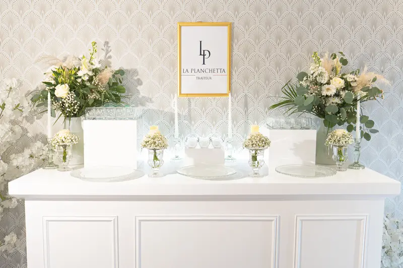 Buffet Chic