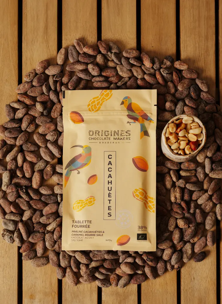 Tablette fourrée chocolat praliné cacahuètes